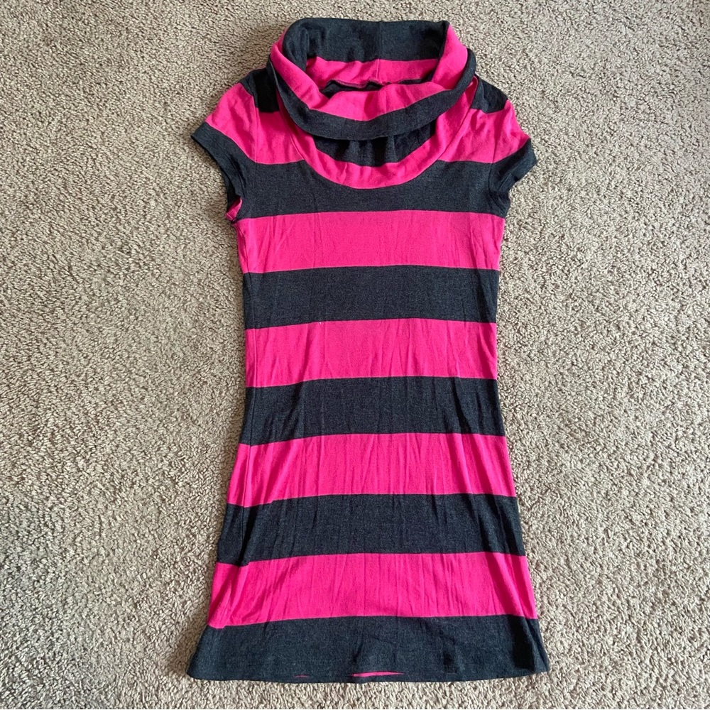 Express Pink Gray Wide Striped Tunic Cowl Neck Sexy Basics Shirt Medium